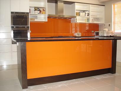 glass bright kitchen tile backsplash idea