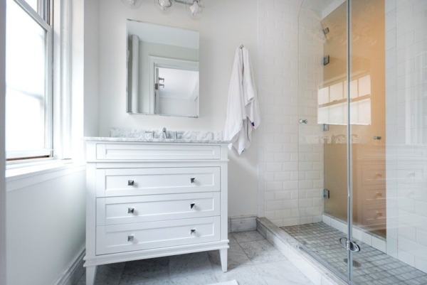 Design Your All-White NYC Bathroom Well