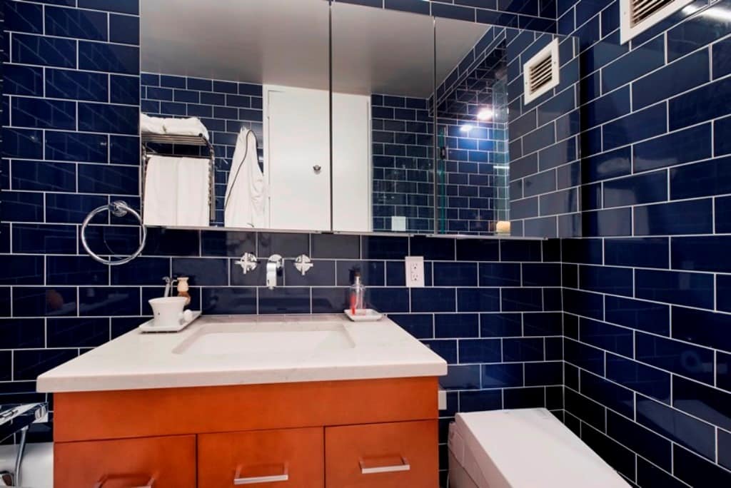 4 Pro Tips For Choosing Grout Color, How To Pick Tile Color For Bathroom