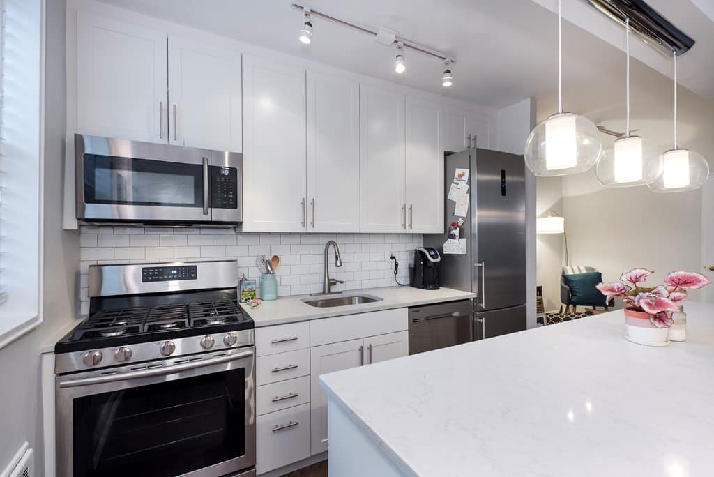 white kitchen cabinets