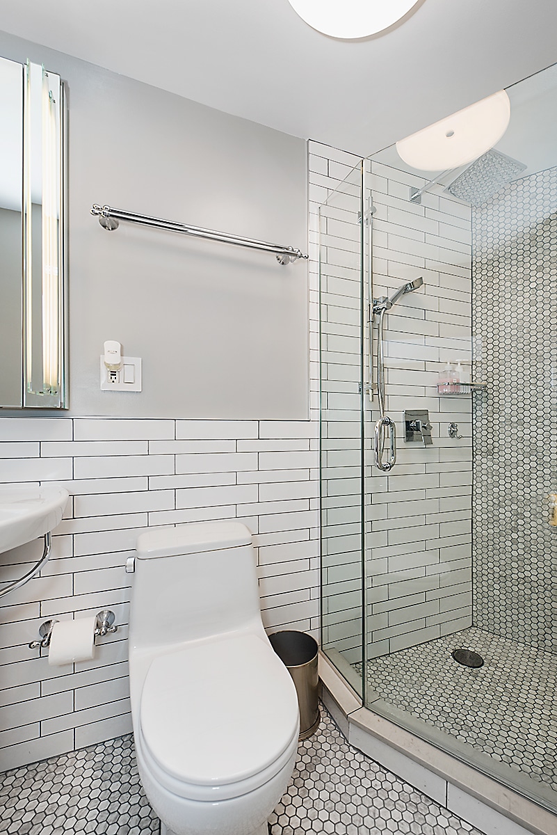 225 East 36th Street 16K Bathroom1 4