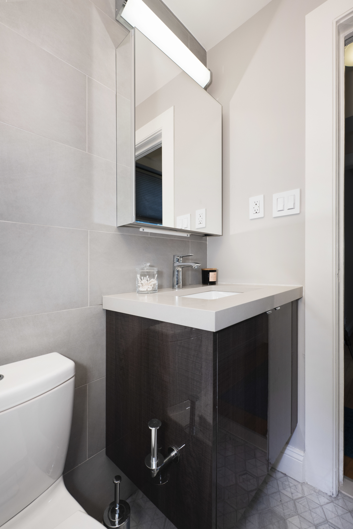 Bathroom Vanities: Merging Style and Storage in NYC