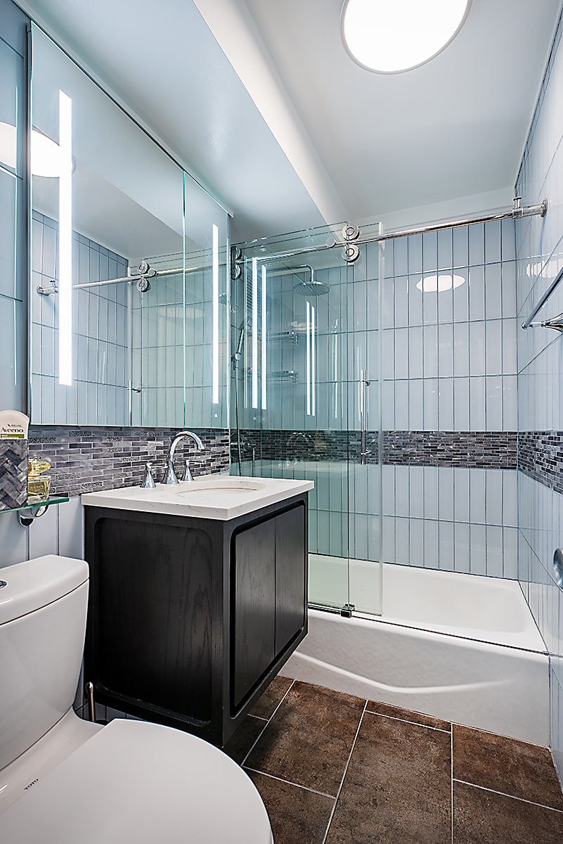 425 East 63rd Street W3D Bathroom11