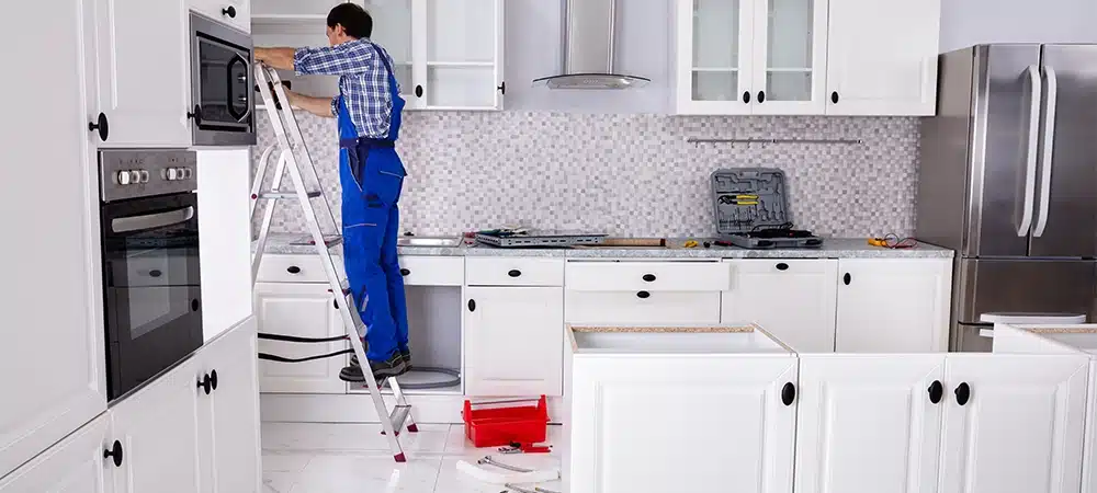 carpenter renovate kitchen