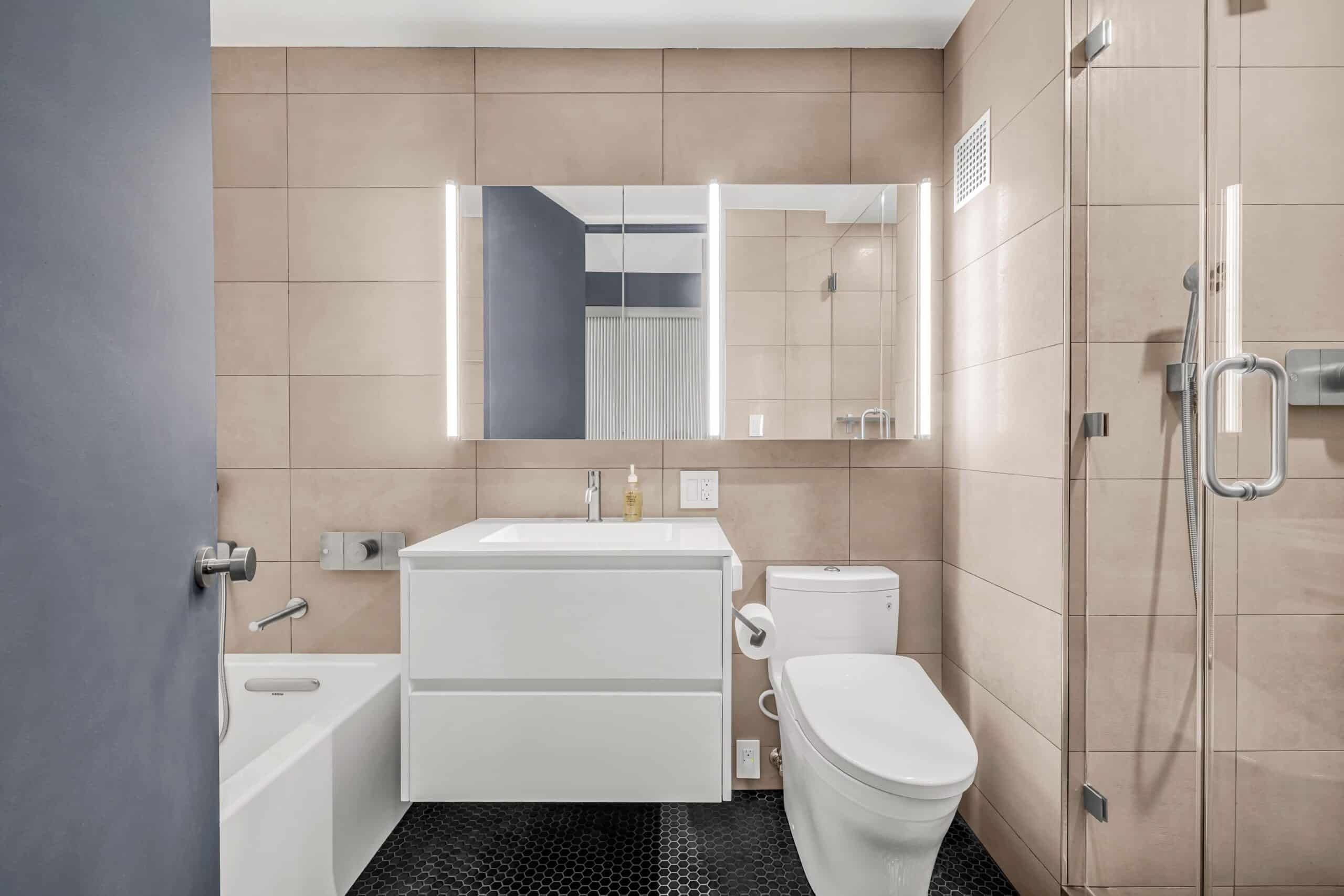 160 w 66 #25B Bath1