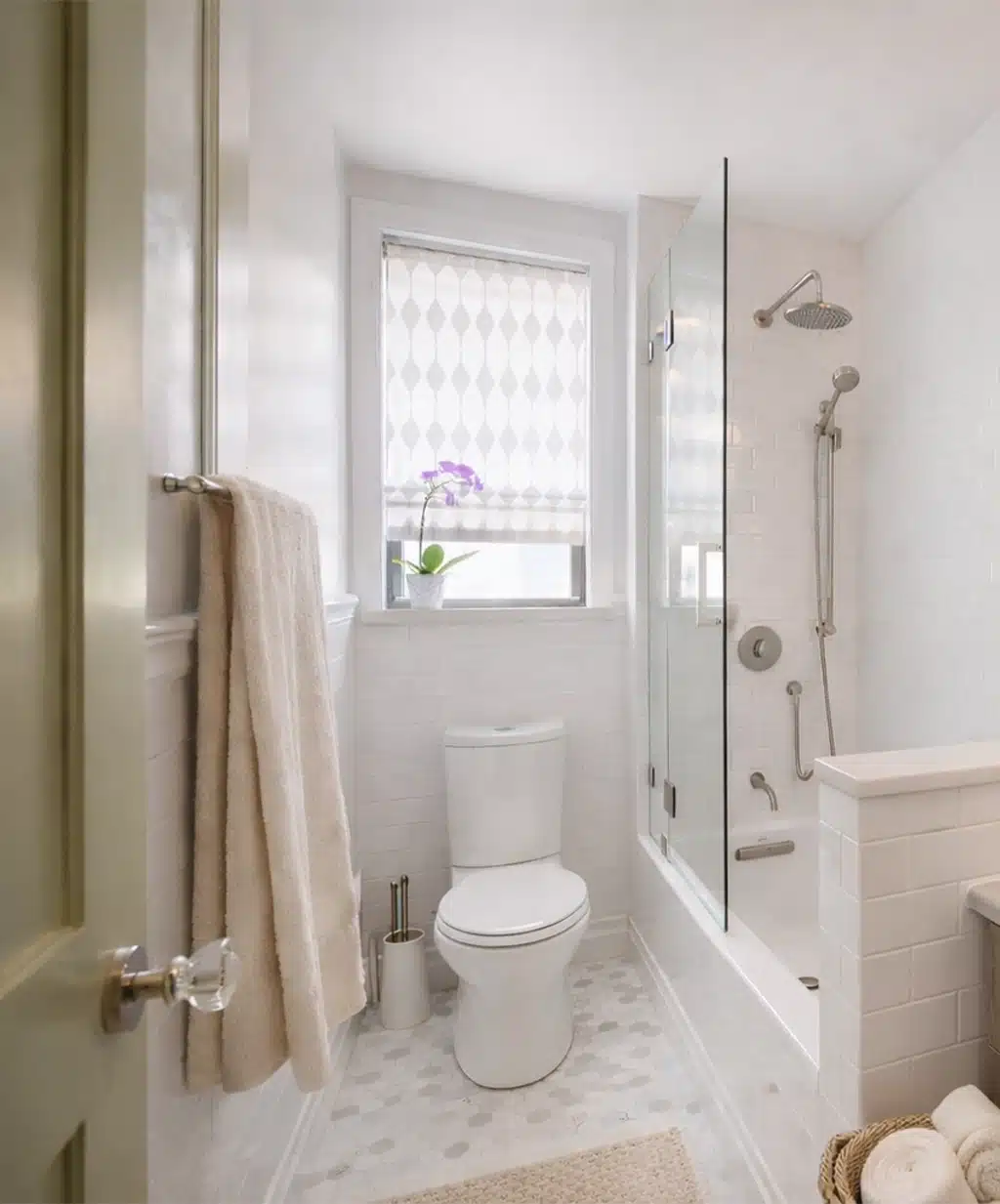 Nyc Co Op Bathroom Image Five