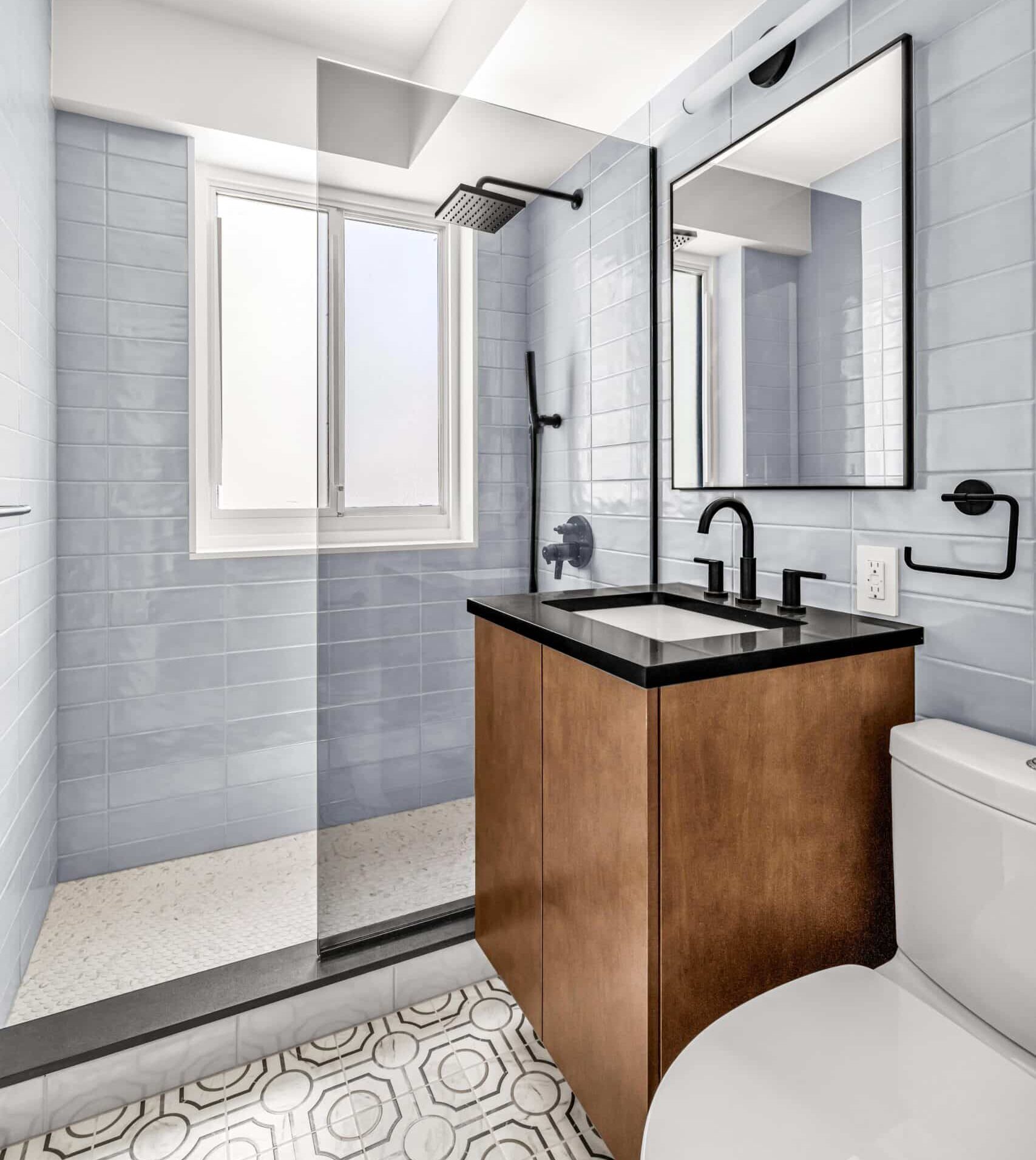 10 East End #14JK Bath2